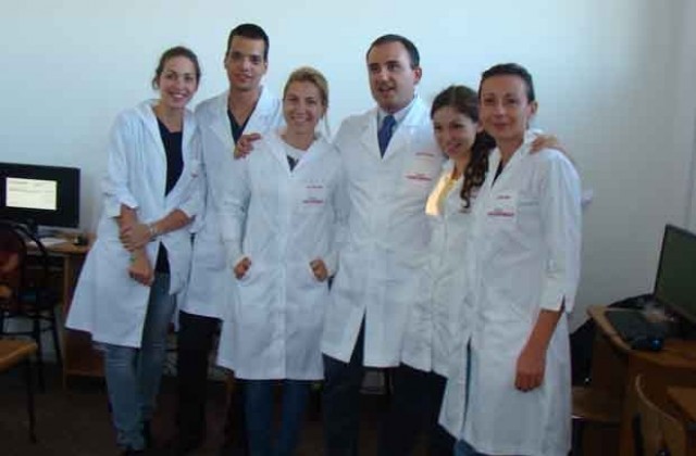 Стартира благотворителна акция с медицински прегледи за деца