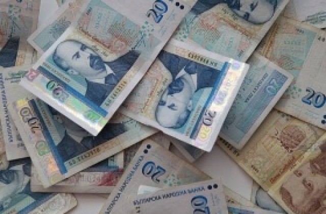 Експерт вещае запазване и дори намаляване на лихвите по спестовни продукти