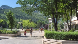 Да мислим нашите деца