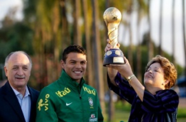 Дуо пропуска контролите на селесао