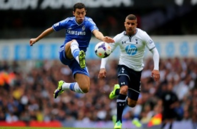 Вижте как Азар се отърва със скъсан чорап от сблъсък с Кайл Уокър