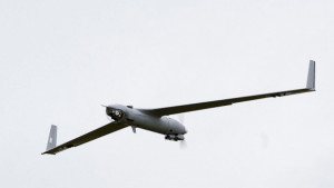 Иран представи нов разузнавателен безпилотен самолет