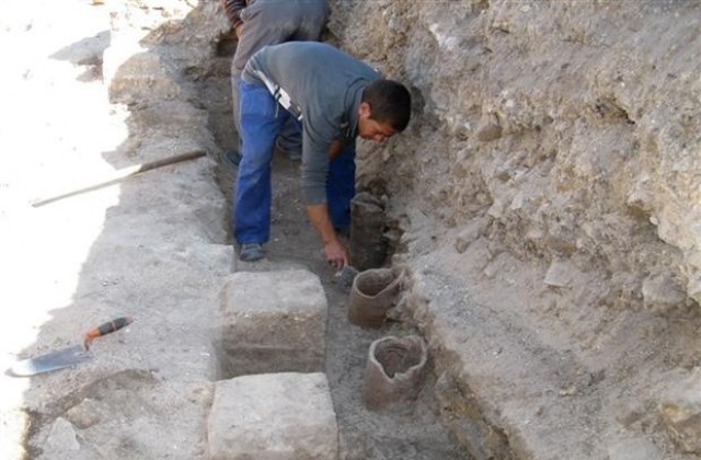 Археолози откриха липсващата падаща врата на “Коваческо кале” до Попово