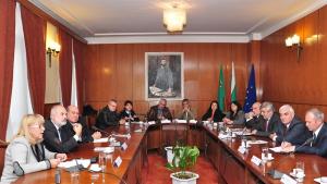 Кметовете искат законодателни промени в помощ на общините