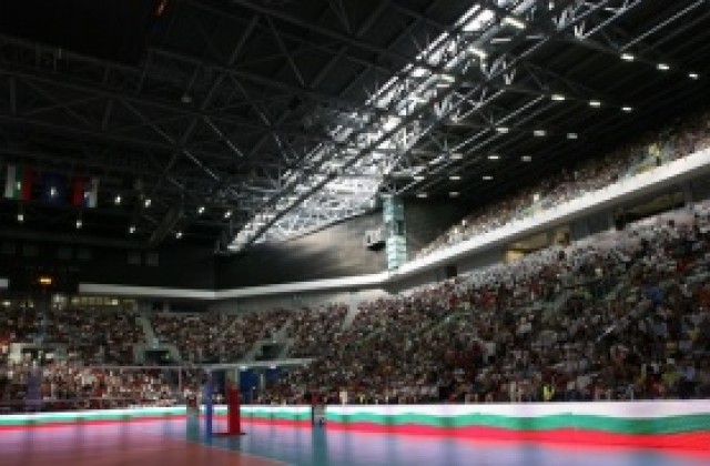 При 0:2 срещу Полша: Плачи вдъхновил отбора със снимка на феновете в „Арена Армеец“