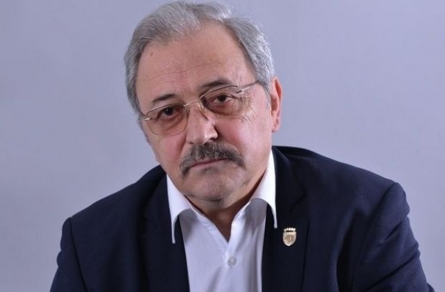 Марин Кавръков с остри критики към местната и централна власт