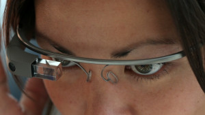 Умни очила превеждат от японски