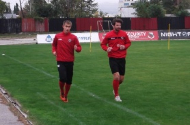 Бибишков отпада от дербито с Левски, още петима локомотивци с проблеми