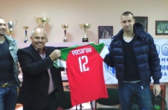 Виктор Йосифов и Дани Милушев „гостуваха” на бившия си клуб Черно море БАСК