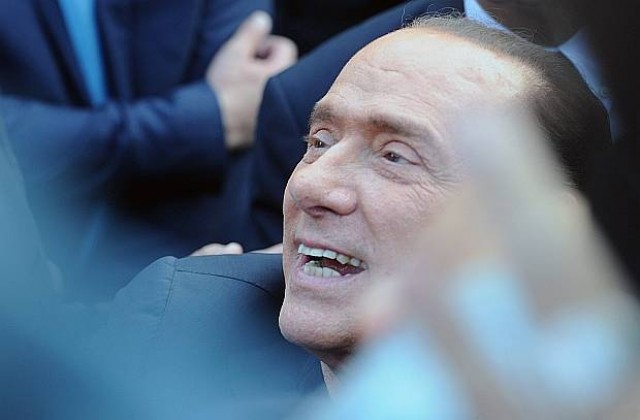 Капитулацията на Берлускони - взривяването на една система, достойна за Цезар