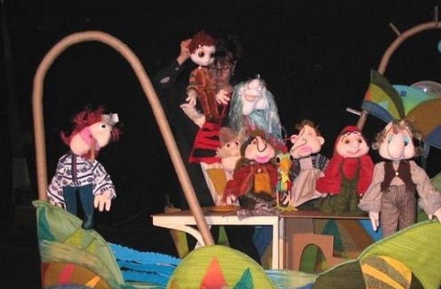 Българска класика на сцената на Куклен театър ВЕСЕЛ