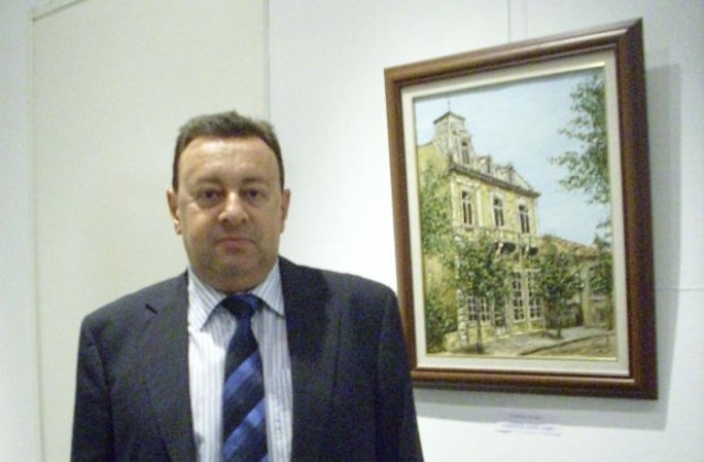 Разходка на Стария континет с изложбата на Славейко Петров