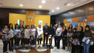 Отличиха с награди девет млади учители във Варна