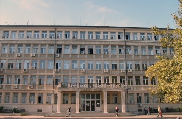 Франция поиска ареста на втори варненец, точил чужди банкови карти