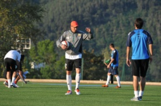 Любо Пенев обяви 26 имена за мачовете с Армения и Чехия