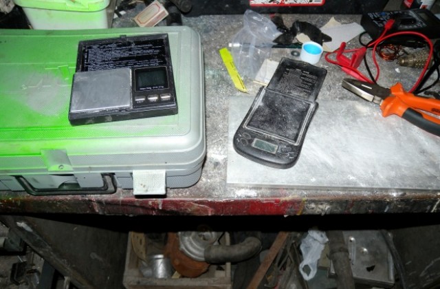 Полицията разкри престъпна група за разпространение на наркотици