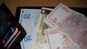 Задигнаха пари от дома на жена в Преселка