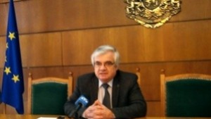 Проф Стойков Нямам притеснение от дело за клевета срещу мен