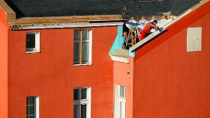 Дават безплатни проекти за саниране на панелки в столицата от