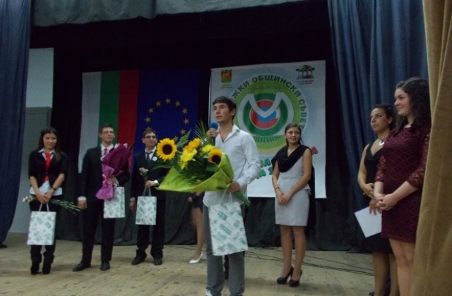Кметът на Млада Загора с идея за благотворително състезание по белот