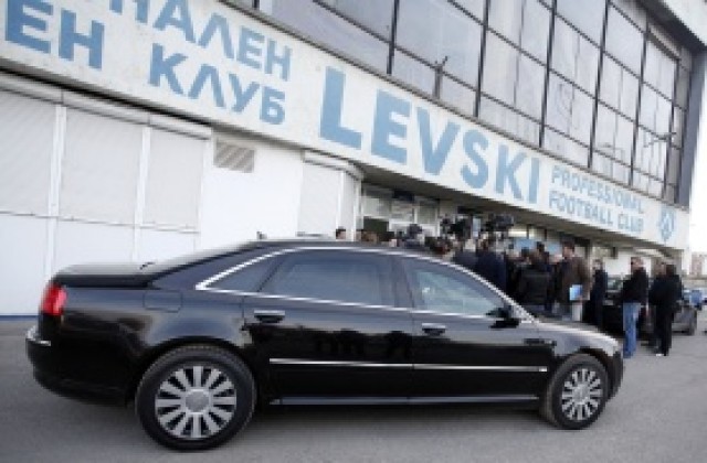 След бурята на „Герена“,  Тодор Батков пристигна на стадиона