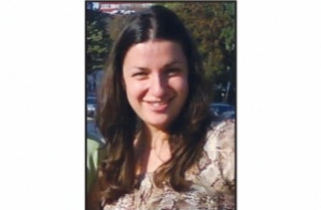 Смъртта на родилка и нейното бебе остават неясни 5 дни, алармира пресата