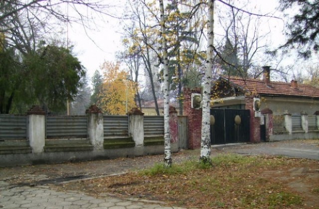 Областният управител прави три предложения до Орешарски и Станишев за развитието на областта