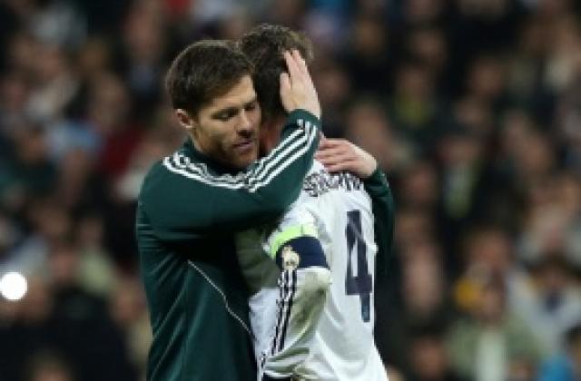 Шаби Алонсо пред завръщане в игра