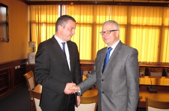 Полша открива почетно консулство във Варна