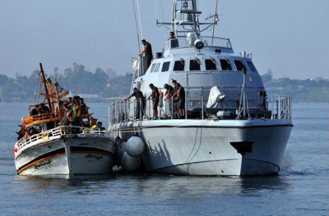 Гранична полиция задържа плавателен съд с нелегални имигранти край Калиакра