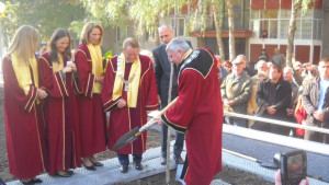 ИКанев Искам този център да напомня на сънародниците в чужбина