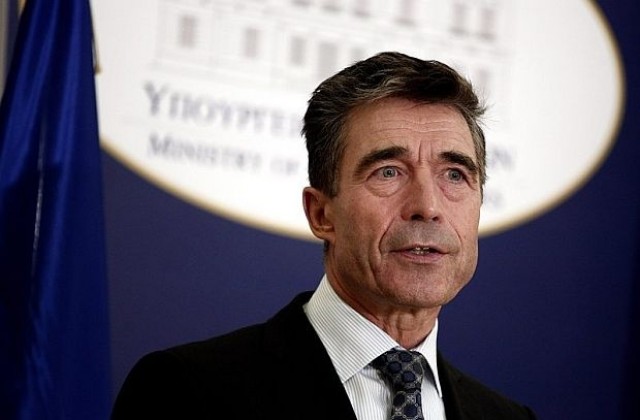 Генералният секретар на НАТО предпочита политическо решение за Сирия