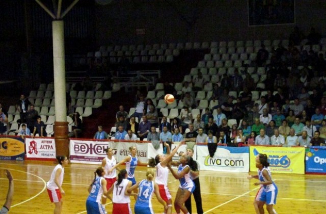 „Дунав 8806“ изпусна Купата на кмета на Димитровград, Шанте и Тина с травми