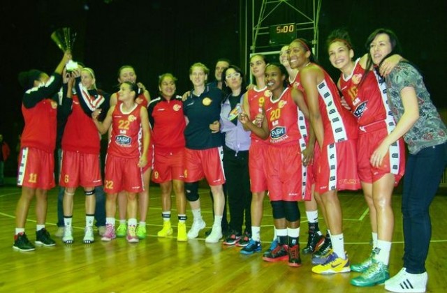 Баскетболистките на Хасково взеха купата на димитровградския кмет