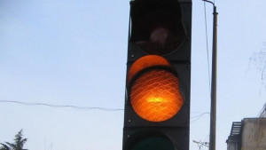 68 светофарни уредби в Русе вече работят със звукова сигнализация