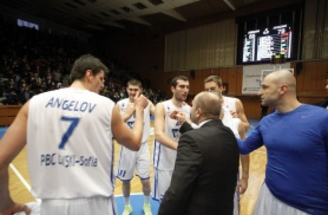 Две победи за Левски - над Ямбол и Монтана