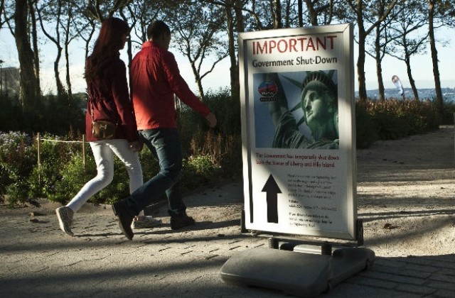 Гранд каньон и Статуята на свободата отварят врати