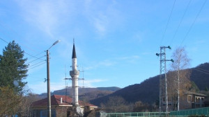 Обновената джамия в село Малиново отвори врати