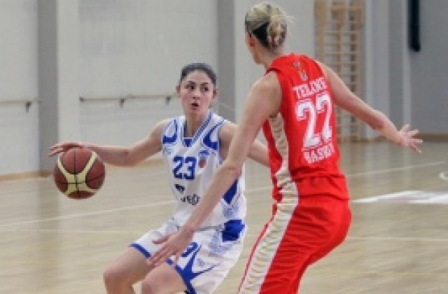 Жените на Левски с хубава победа над Монтана 2003