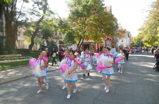 400 деца от цялата страна в Танцова феерия под Хисарлъка