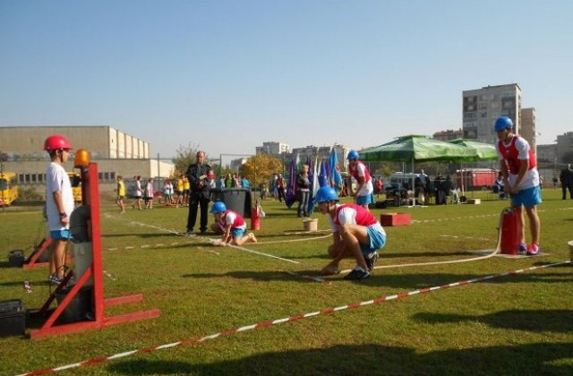 Млади огнеборци от Свиленград спечелиха купата “Юлиян Манзаров”