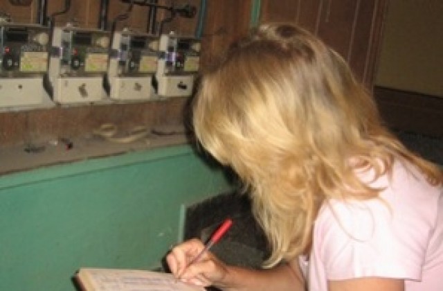 Хванаха крадец на ток в Дупница