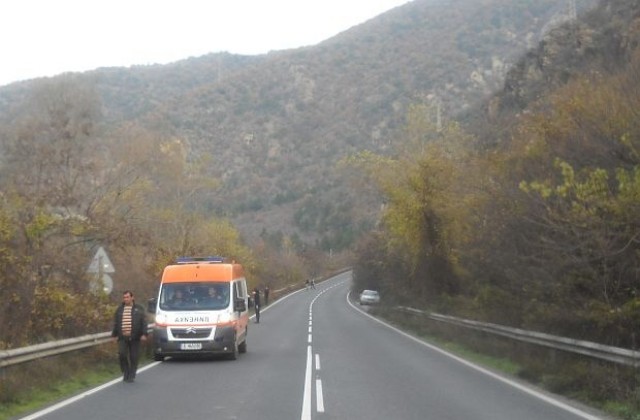 Мъж  пострада  при катастрофа на главен път Е-79