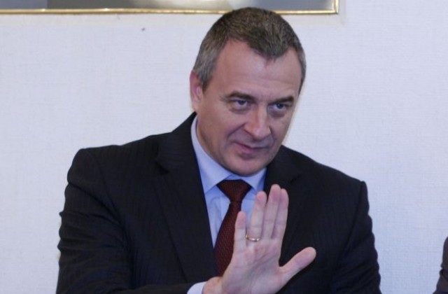 Йовчев: Загрижеността на Фандъкова за бежанците е като при протестите