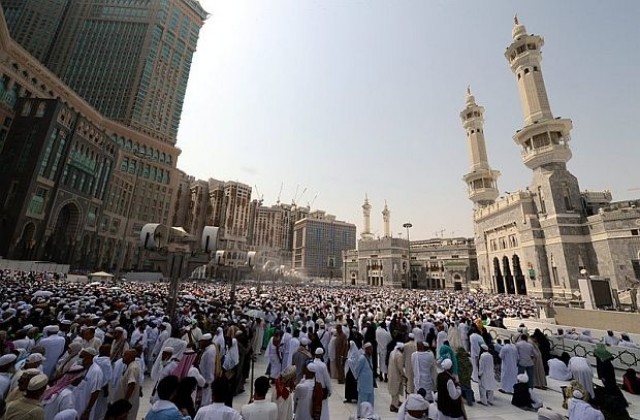 2 милиона мюсюлмани се стичат в Мека за годишното поклонение