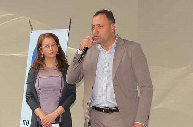 Светила в областта на денталната медицина се събраха в Банско