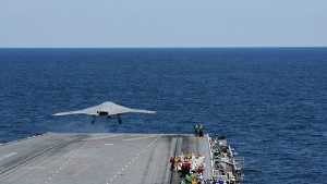 Самолетоносачът Адмирал Горшков е готов да бъде предаден на Индия