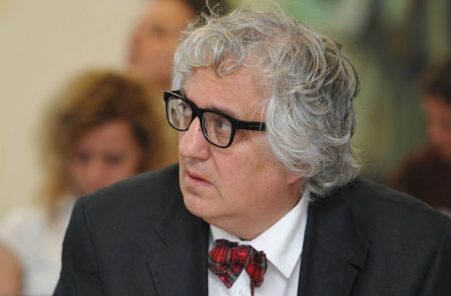 Лозанов: Социалните мрежи имат силата на долна камара на парламента