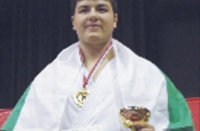 Трето световно злато за Сашо Стоянов