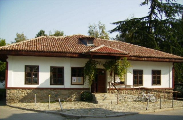 Представят историята на ВВС и изложба на макети на самолети в Кюстендил